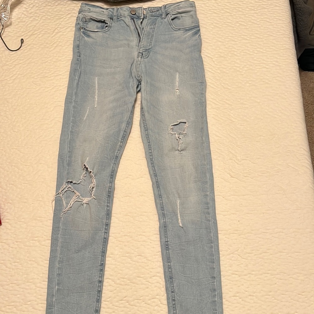 NWOT Forever 21 Women’s ripped jeans size 26
